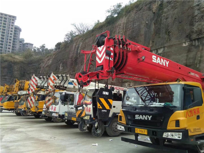 紫云吊车出租按什么计费？台班费、单次费、里程费怎么算？